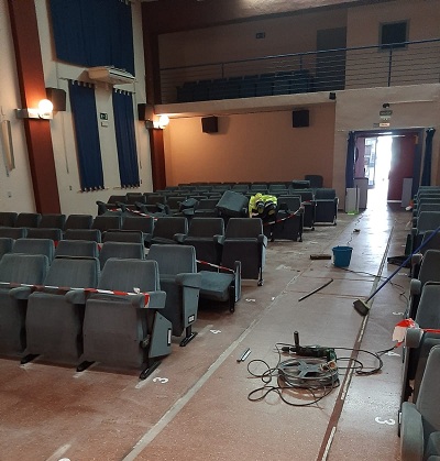 Renovacin de butacas del Centro Polivalente