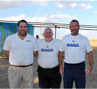 Manuel en el centro como ganador de la prueba