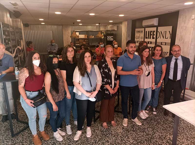 Visita de tres candidatos al Parlamento Andaluz