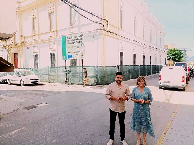 Visita de tres candidatos al Parlamento Andaluz