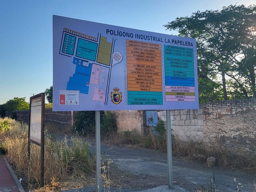 Paneles informativos en los polgonos industriales