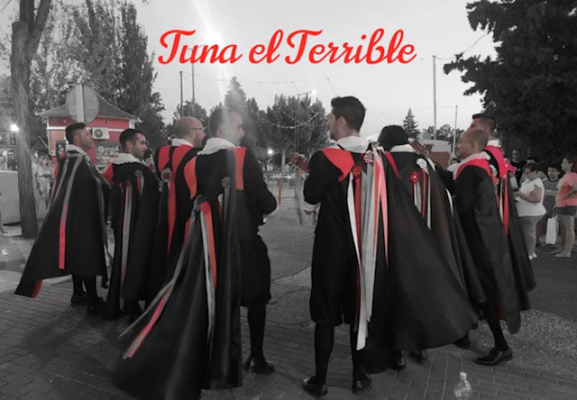 Los tunos pearriblenses acaban de soplar 9 velas