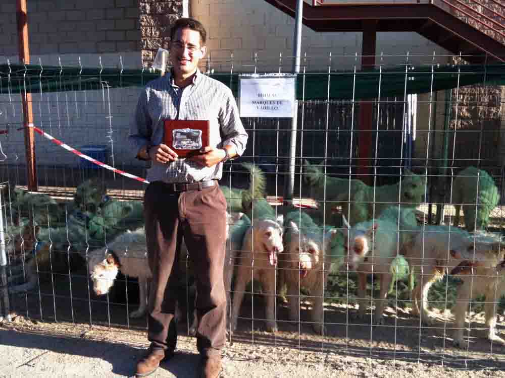 Ricardo Barbero se encarga de la rehala de D. Joaqu�n Vadillo