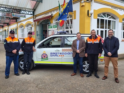 Nuevo vehculo a proteccin civil