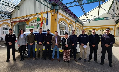 Cinco nuevos policas locales en prcticas