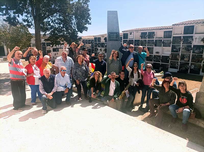 Da de la Repblica en Pearroya-Pueblonuevo