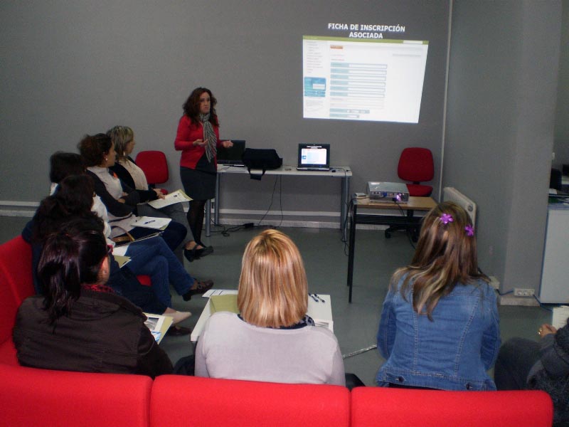  Encuentros de la Red de Cooperacin de Emprendedoras