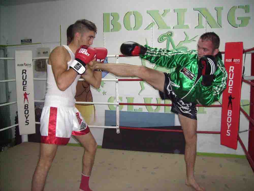 Boxing Club Pe�arroya abre sus puertas