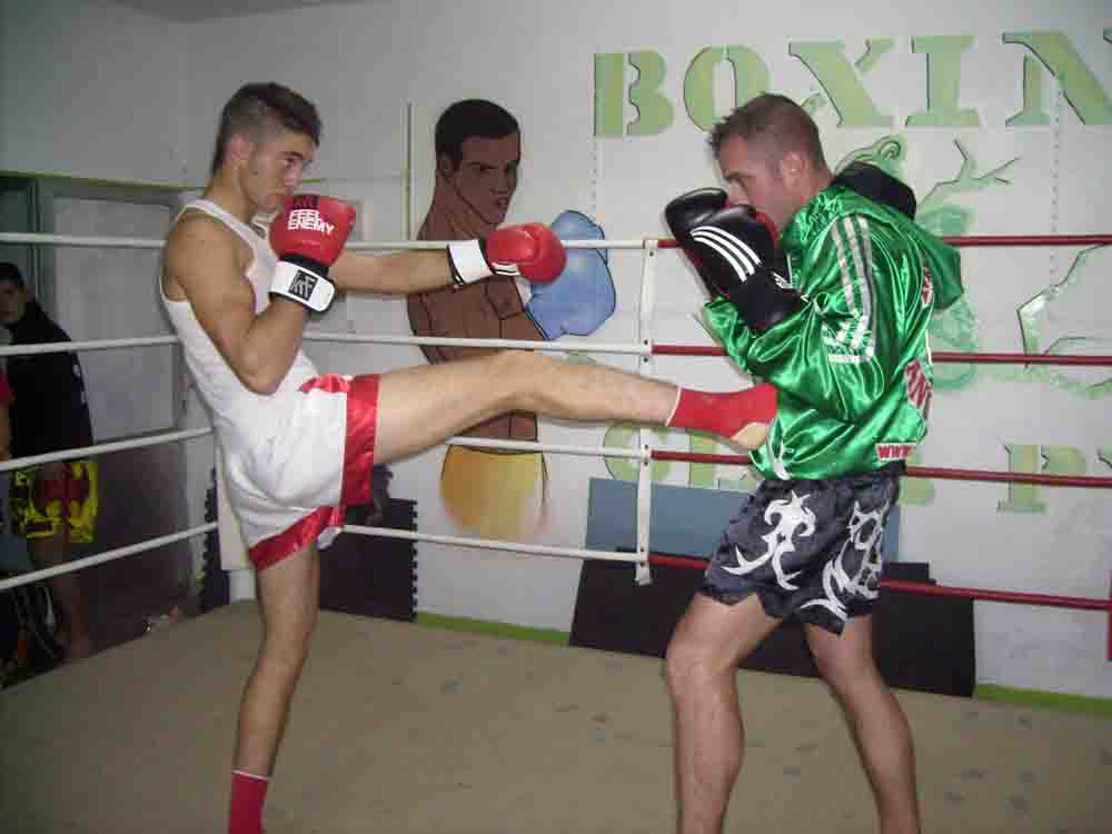 Boxing Club Pe�arroya abre sus puertas