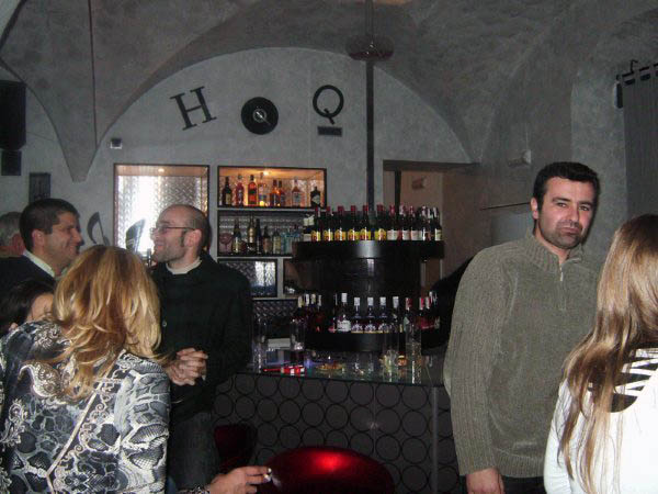 Inauguraci�n  del pub `H Q`
