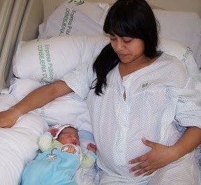 Primer beb andaluz de 2011