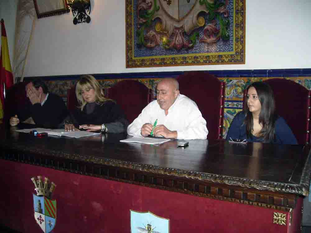 Aplazado la aprobaci�n del presupuesto