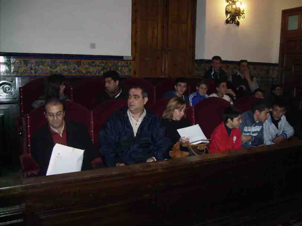 Aplazado la aprobaci�n del presupuesto