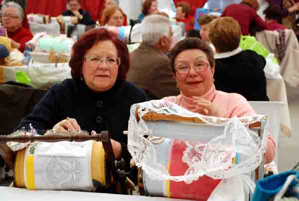 XIII Encuentro de Bolillos en Puente Genil