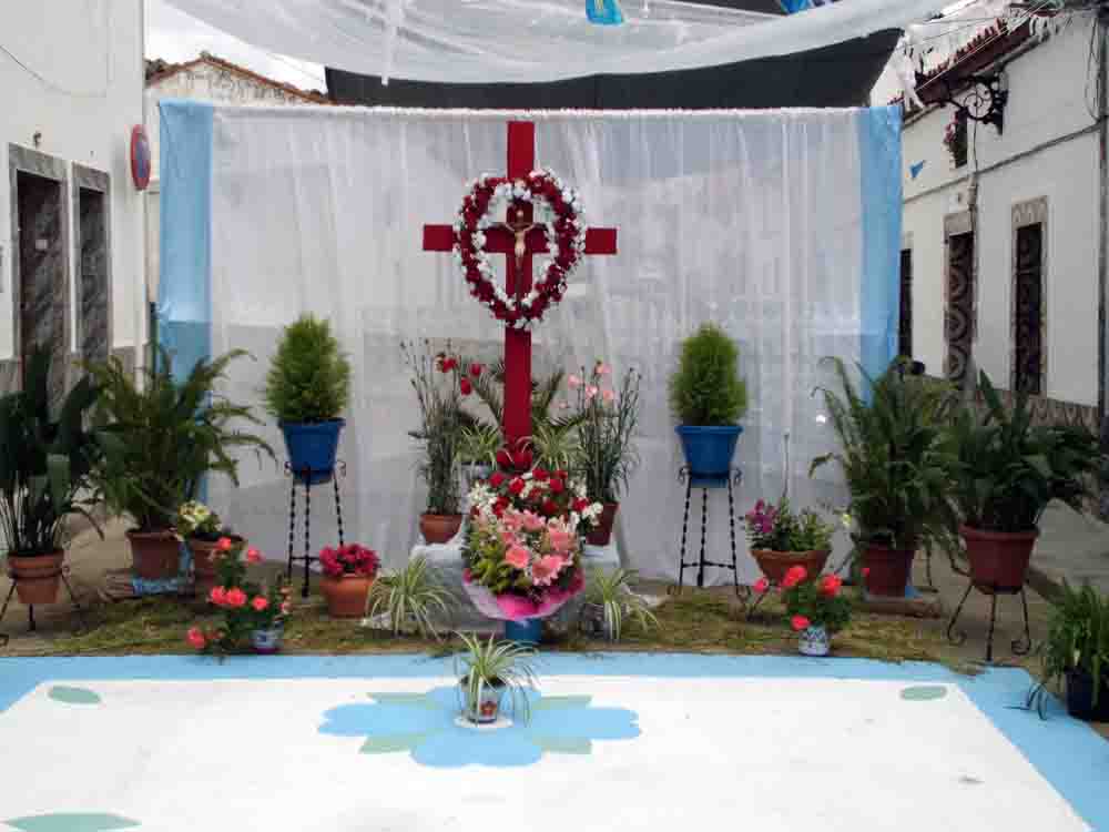 Cruces de Mayo en Pe�arroya
