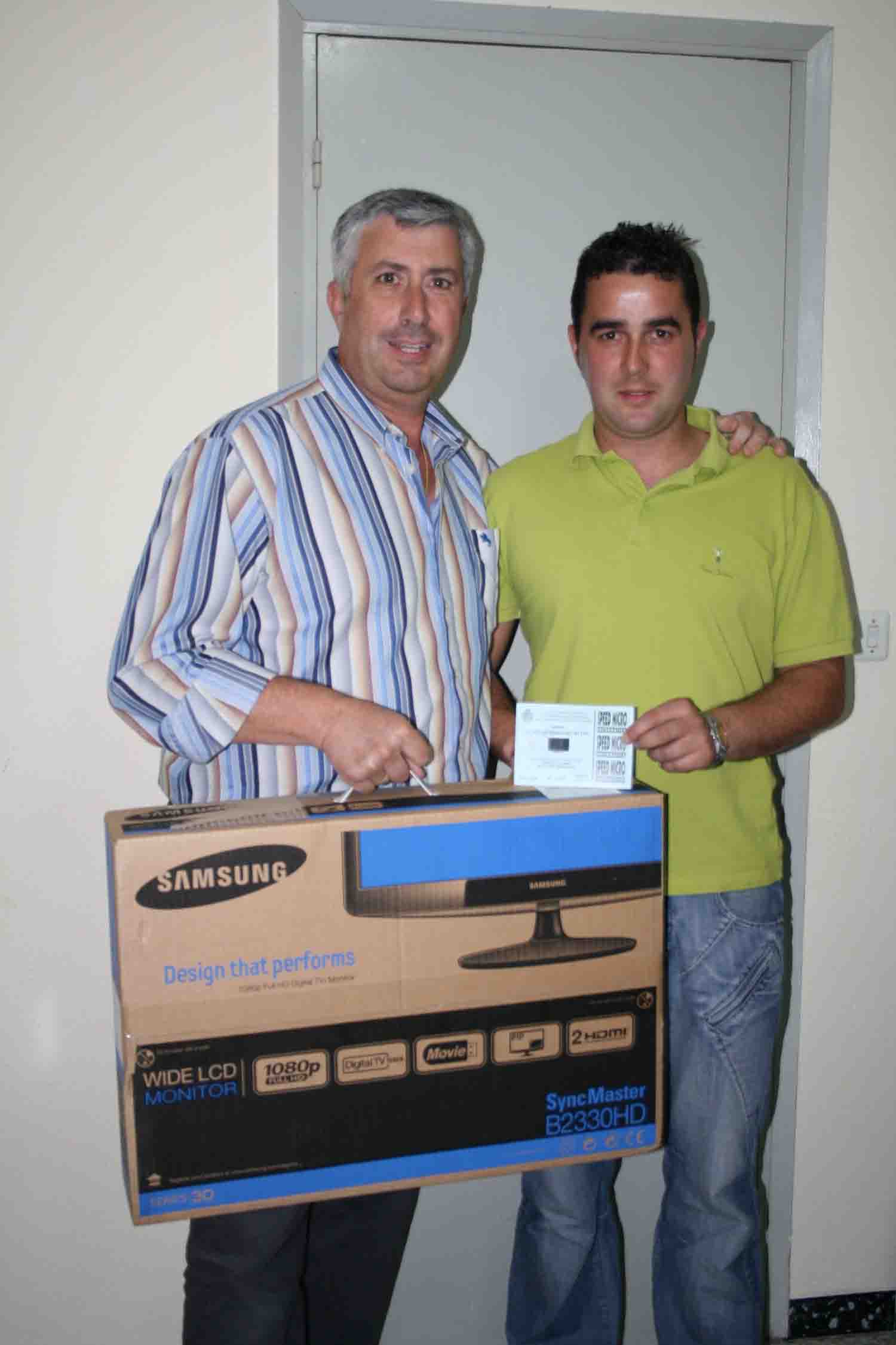 El premio es entregado a D.Andr�s Reseco Montero 