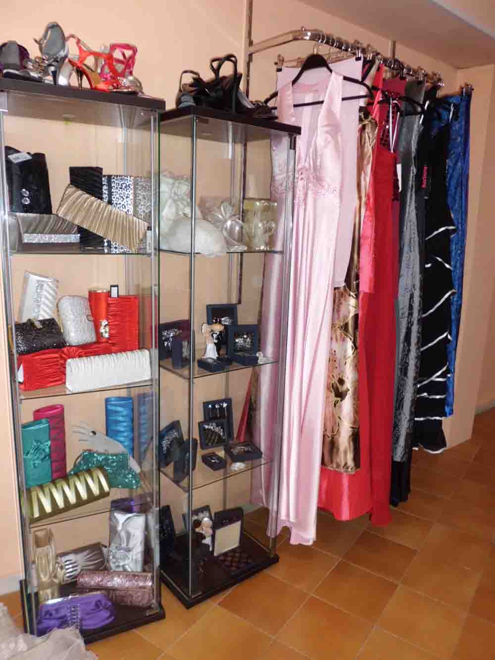 Ilussiona, vestidos de novia y fiesta