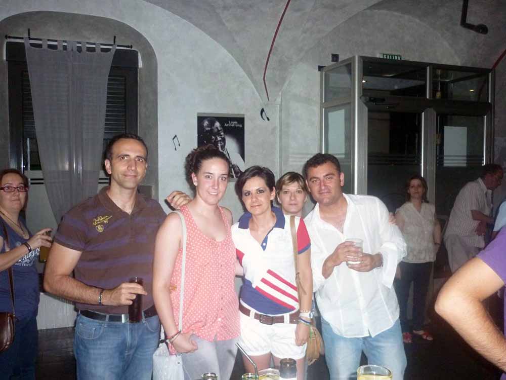 Actuaci�n del humorista Jes�s Ca�ete en pub HQ 