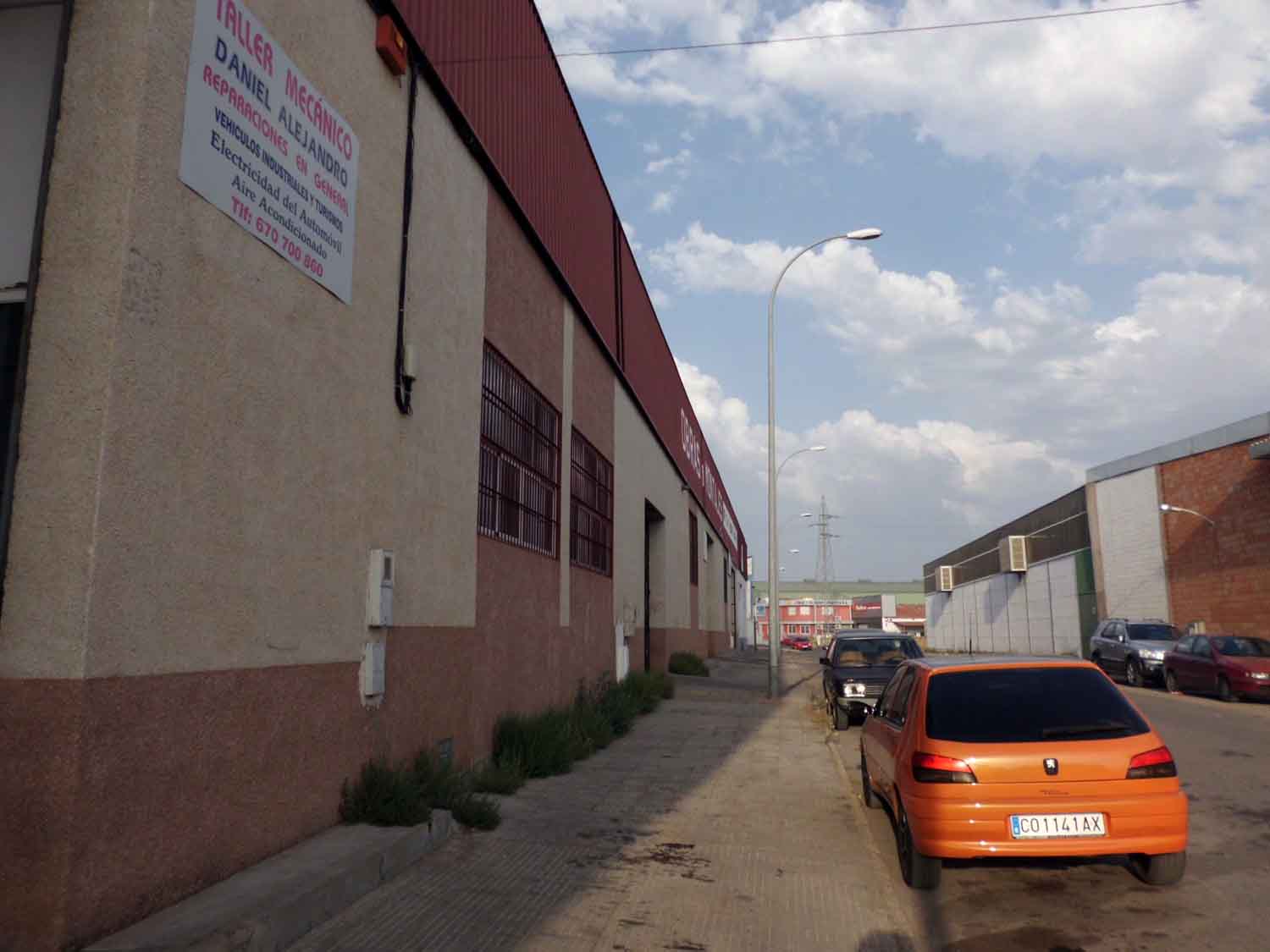  Abandono del pol�gono industrial Los Pinos