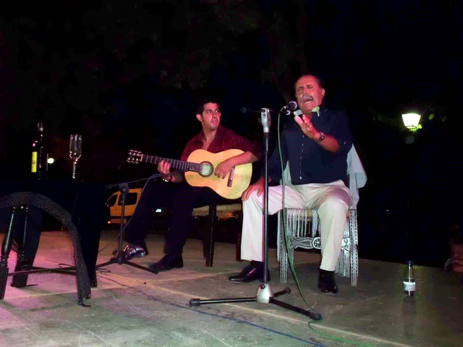 Velada flamenca en la Plaza Santa B�rbara