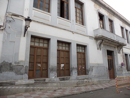 Estado de la fachada del edificio del casino