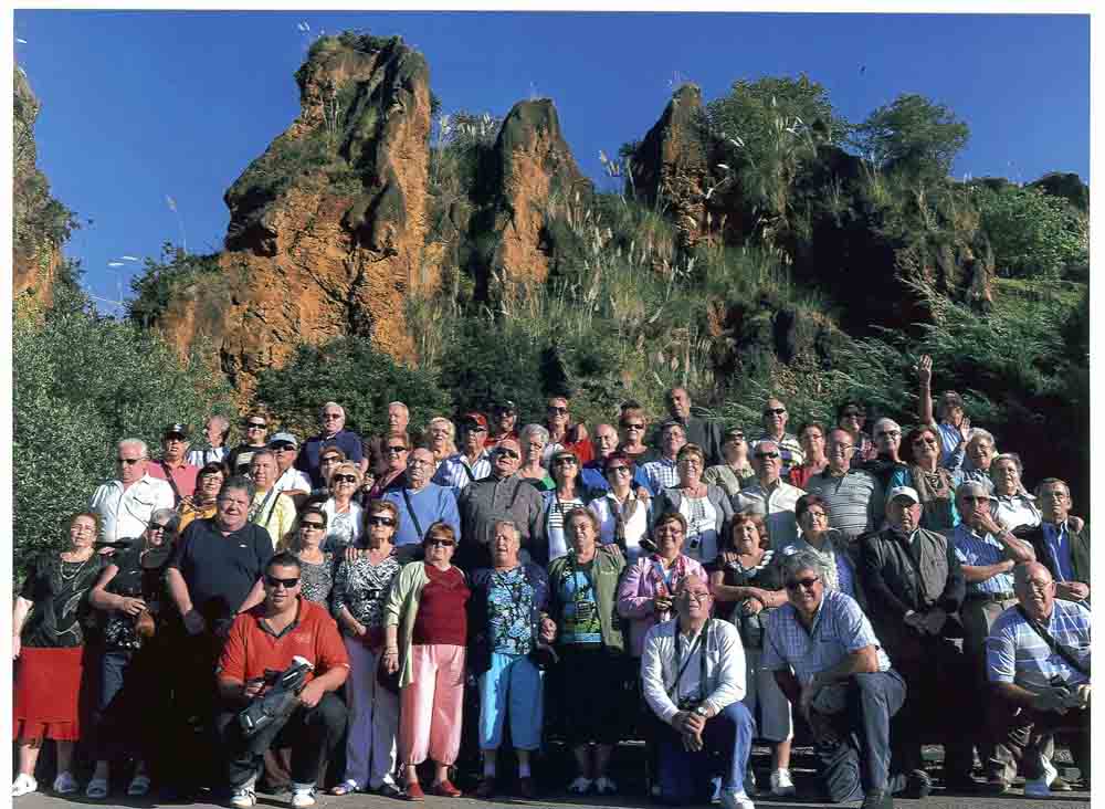 Asociaci�n de Vecinos `El Pe��n` de Pe�arroya