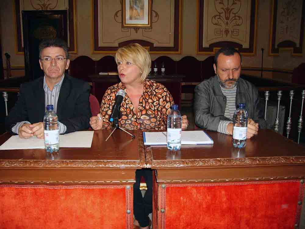 Aurora Rubio (IU), fue la encargada de abrir el acto 