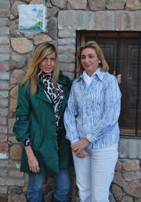 Rosario Alarcn y Josefa Soto