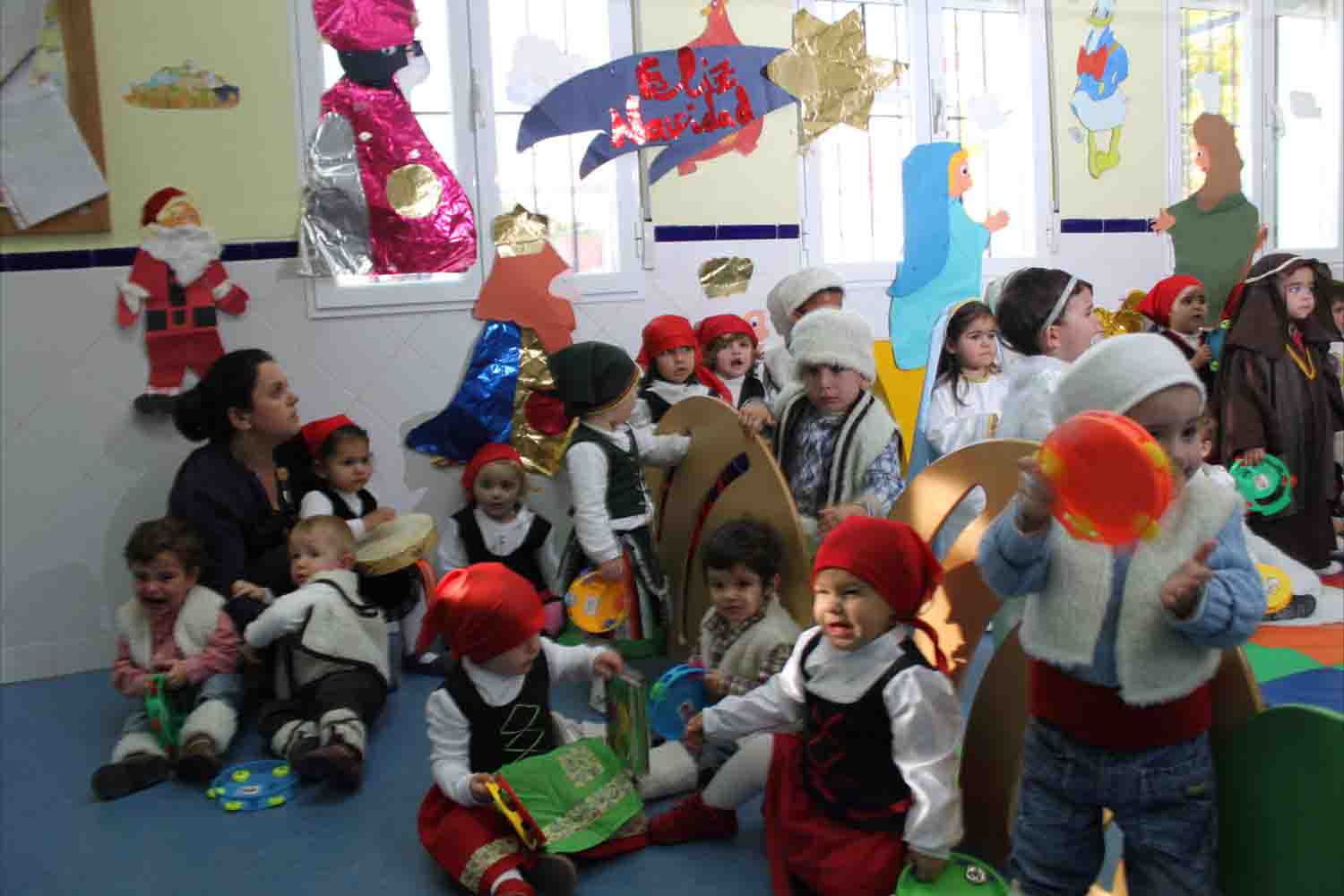 Los ni�os y j�venes de Belmez celebraron la Navidad