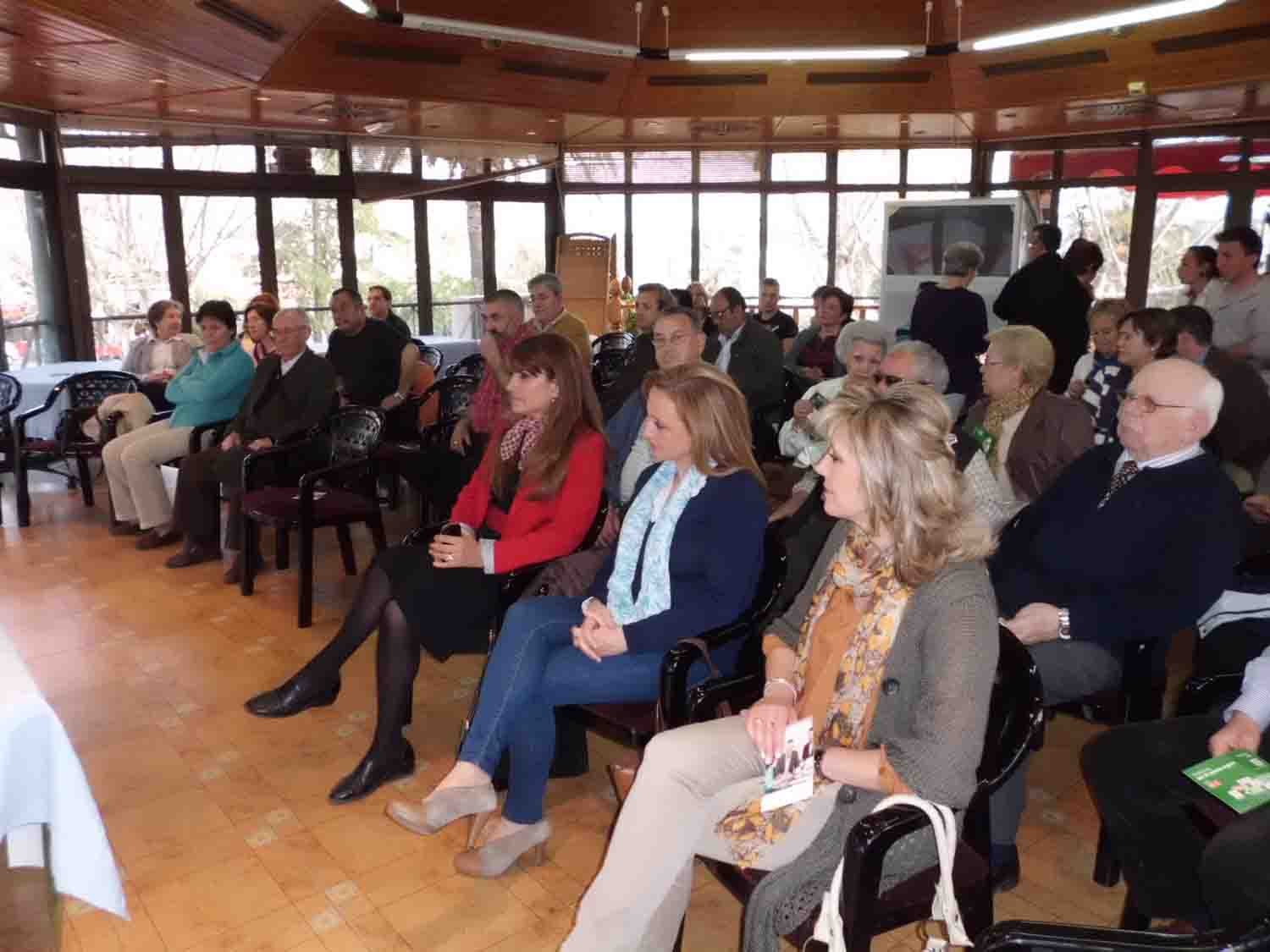 Carmen Mart�nez critic� con dureza la pol�tica de recortes