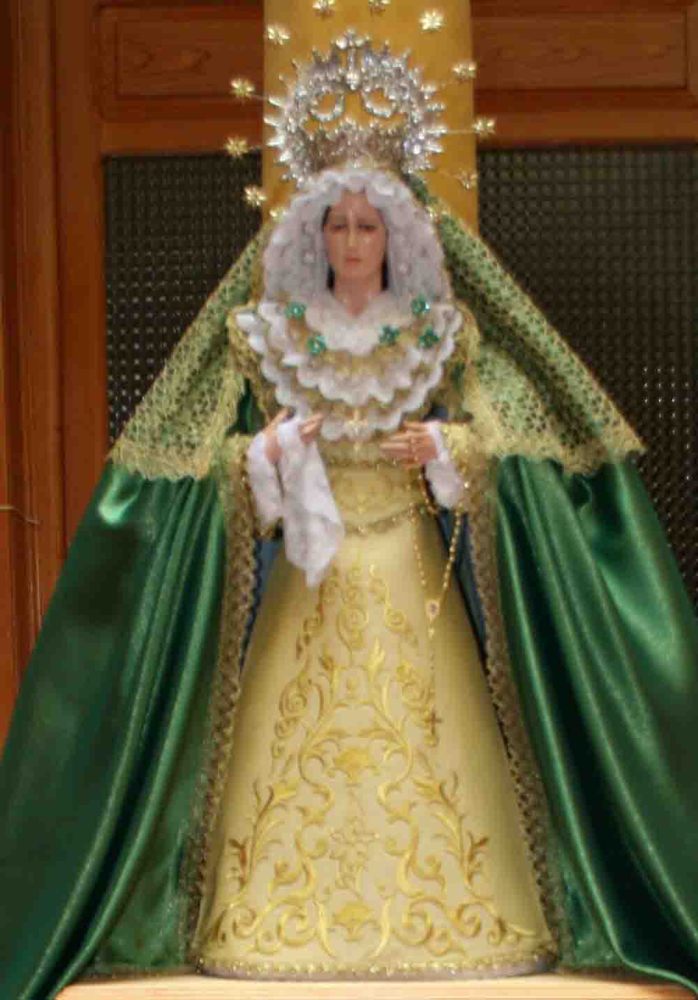 Exposici�n de figuras cofrades 