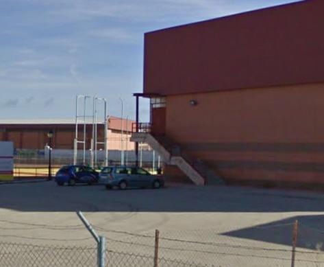 Polideportivos y campo de f�tbol