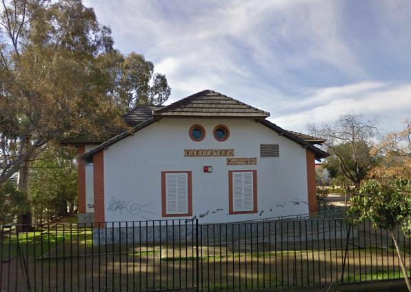 Cerrada por la tarde desde Julio y hasta el 15 de Septiembre