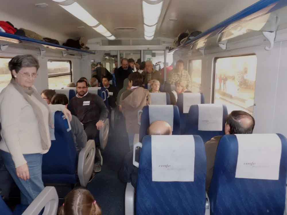 Un tren de pasajeros por el Valle del Guadiato
