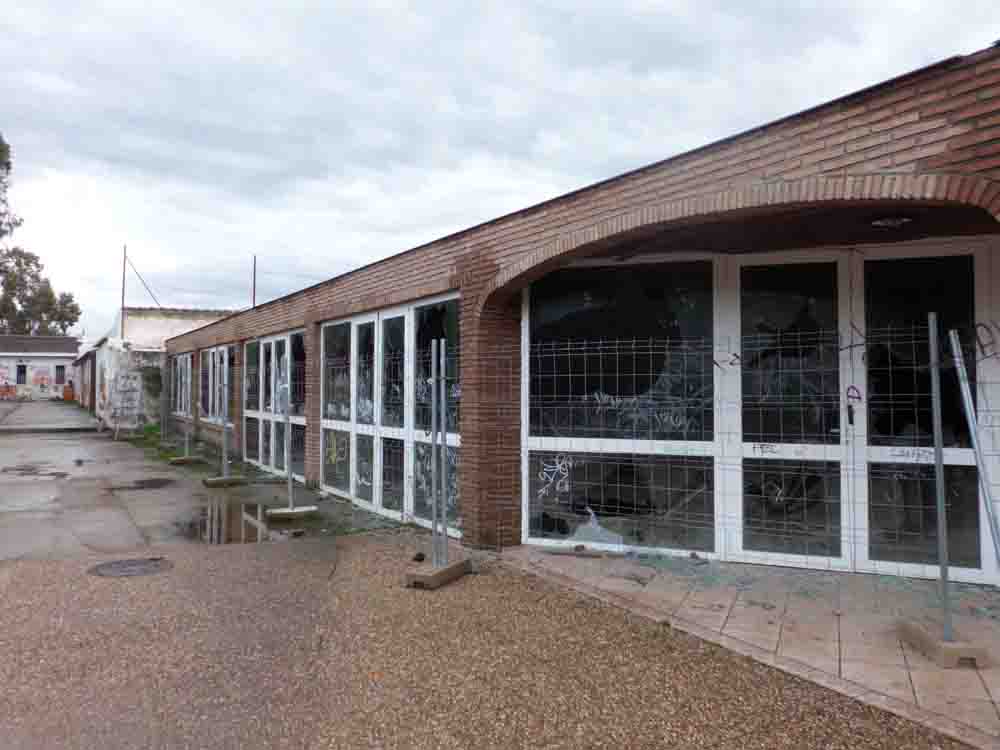 La caba�a el edificio de usos m�ltiples