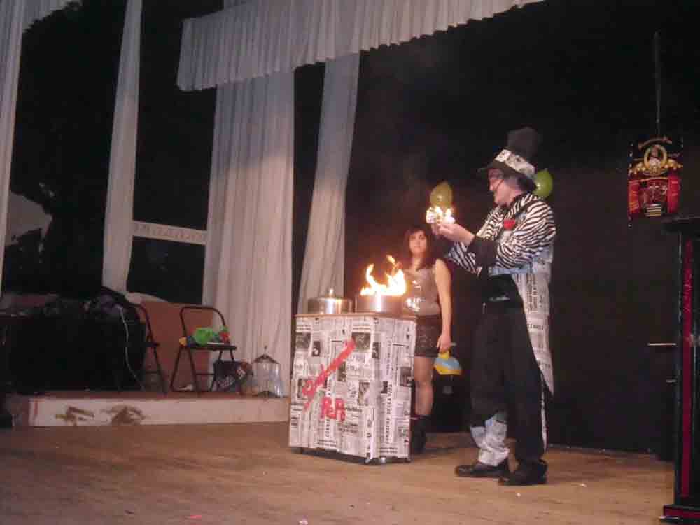 Simplemente Pepe, en plena actuaci�n