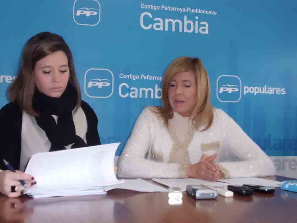 Mara Gil y Rosario Alarcn