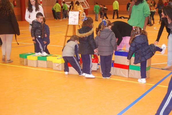 Nios y nias de entre tres y seis aos