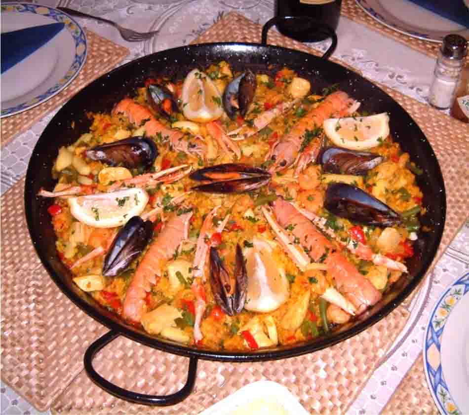 Sala-Sabor Latino te invita a paella