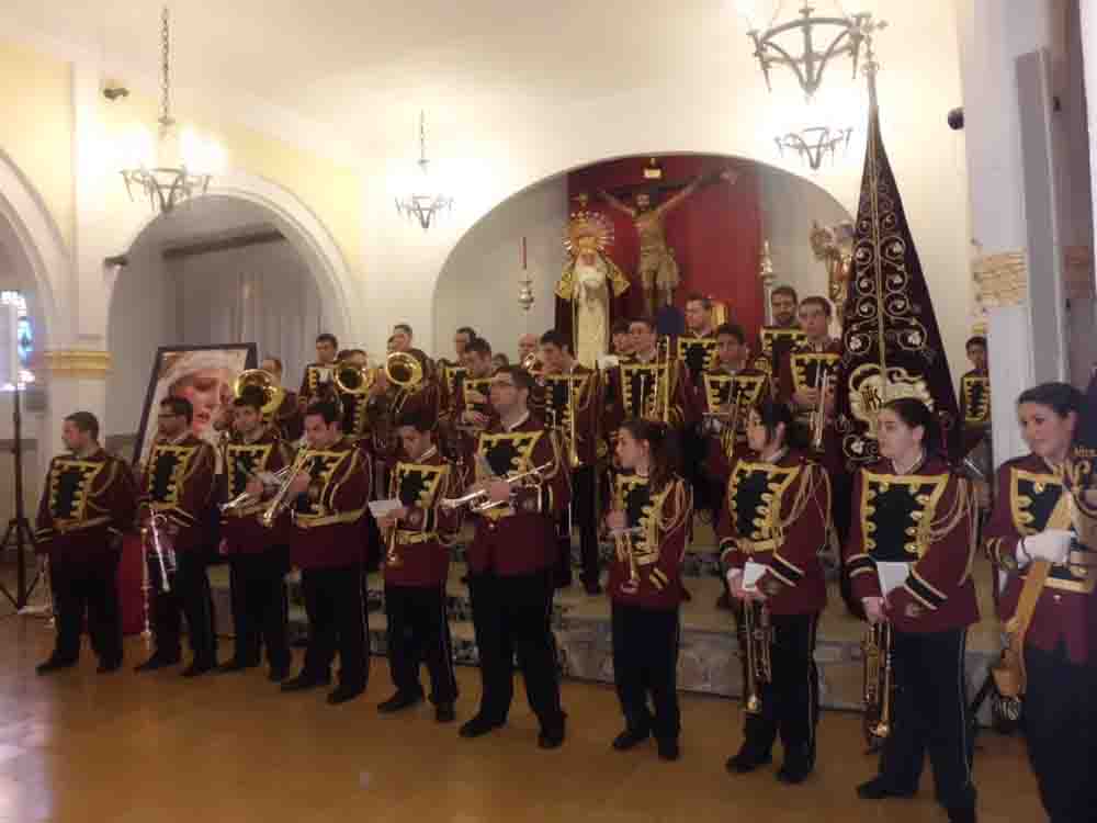Bendicin del azulejo-retablo en San Miguel