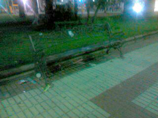 Cscaras de pipas y bolsas de chucheras