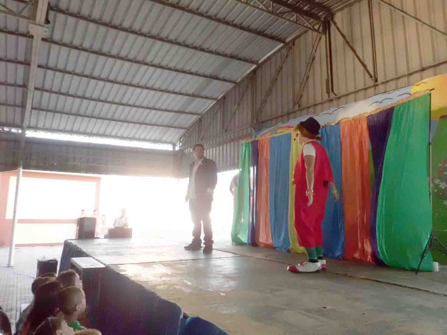 Actuacin del grupo Show Ilusin