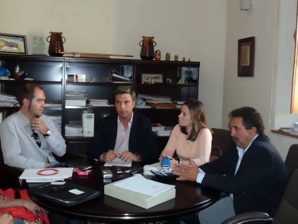 Lorite visita Pearroya