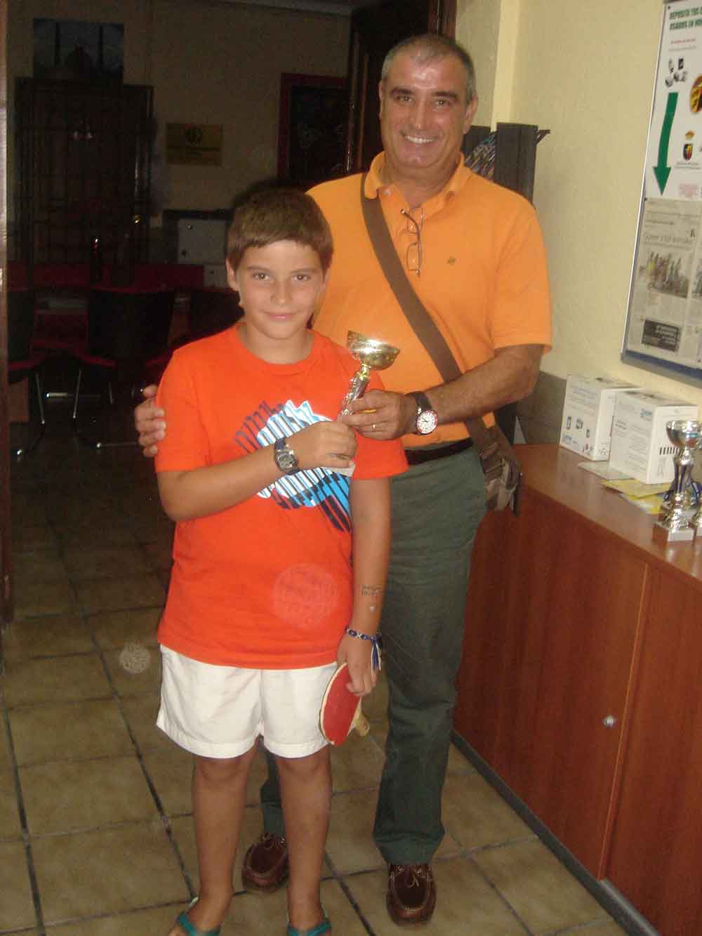 Campeonato infantil de tenis de mesa