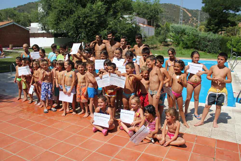 Clausura de la X Escuela de Verano y el Curso de Natación