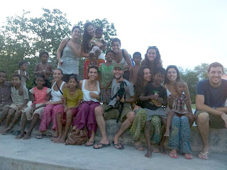 Olga Rodrguez ayudando a los ms necesitados en la India.