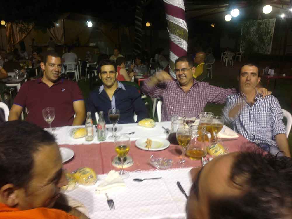 Encuentro entre antiguos alumnos y profesores