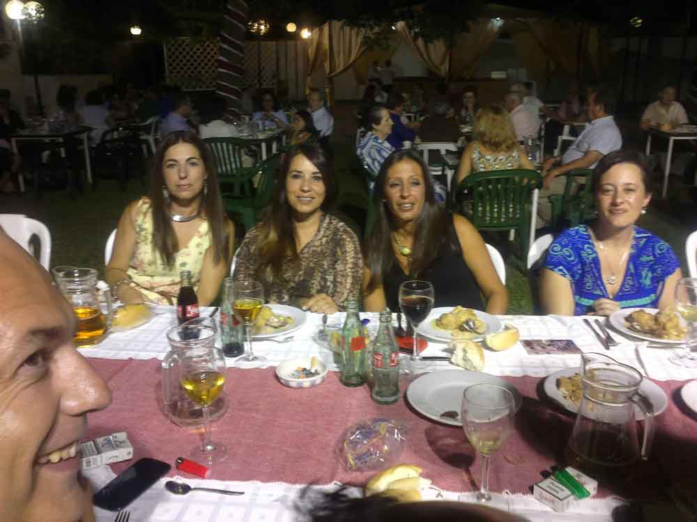 Encuentro entre antiguos alumnos y profesores