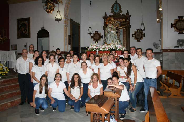 La Virgen del Rosario deja la Parroquia Santa Brbara