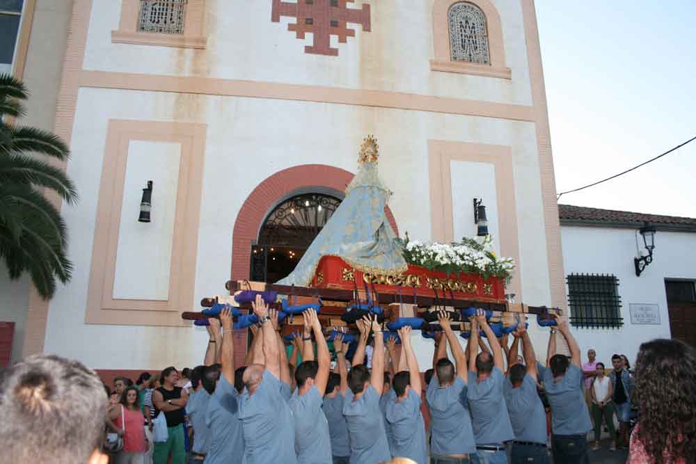 Traslado Patrona a Parroquia El Salvador